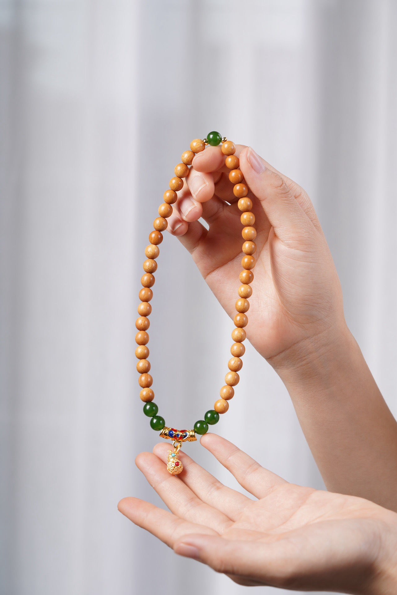 Sandalwood and Jade Gourd Double Loop Bracelet