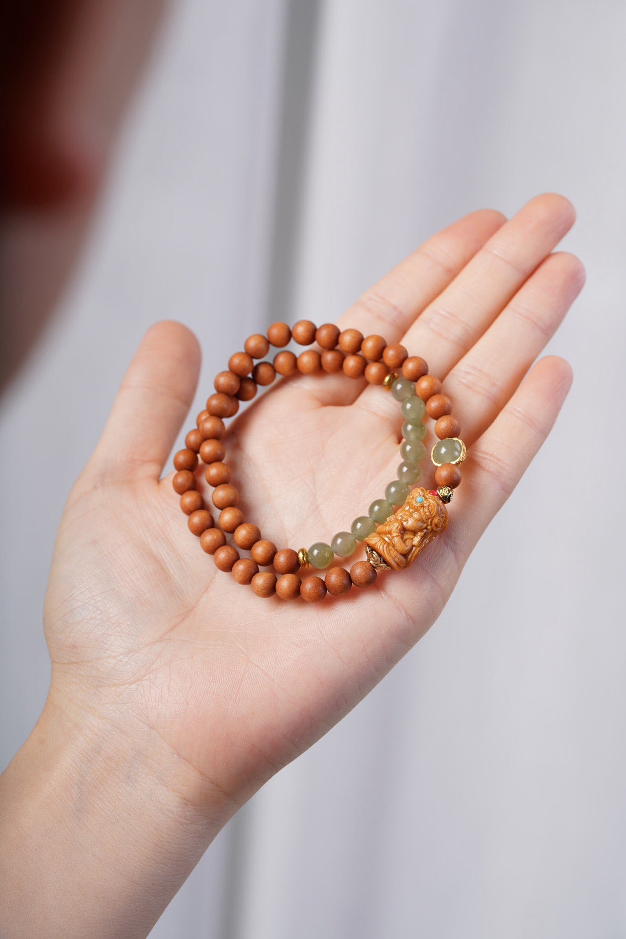 Barbie Sandalwood and Hetian Jade Zha Kiram Double Loop Bracelet