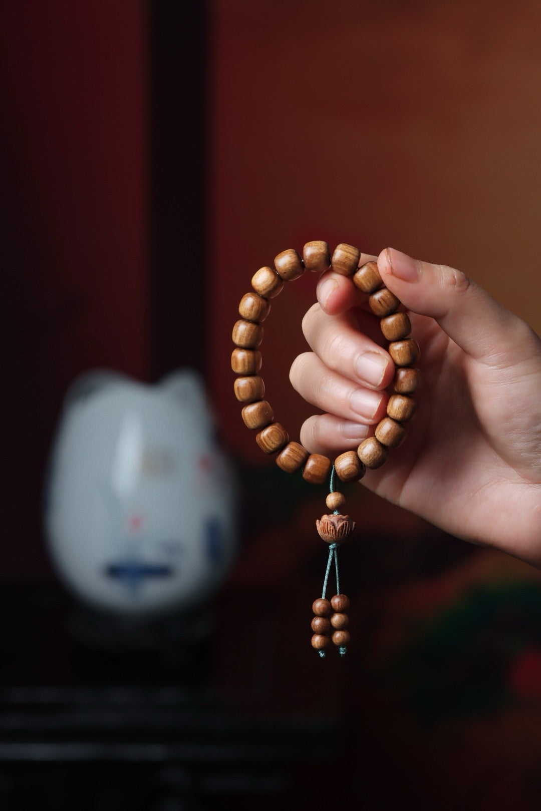 Australian Sandalwood Barrel Bead with Lotus Pendant Bracelet