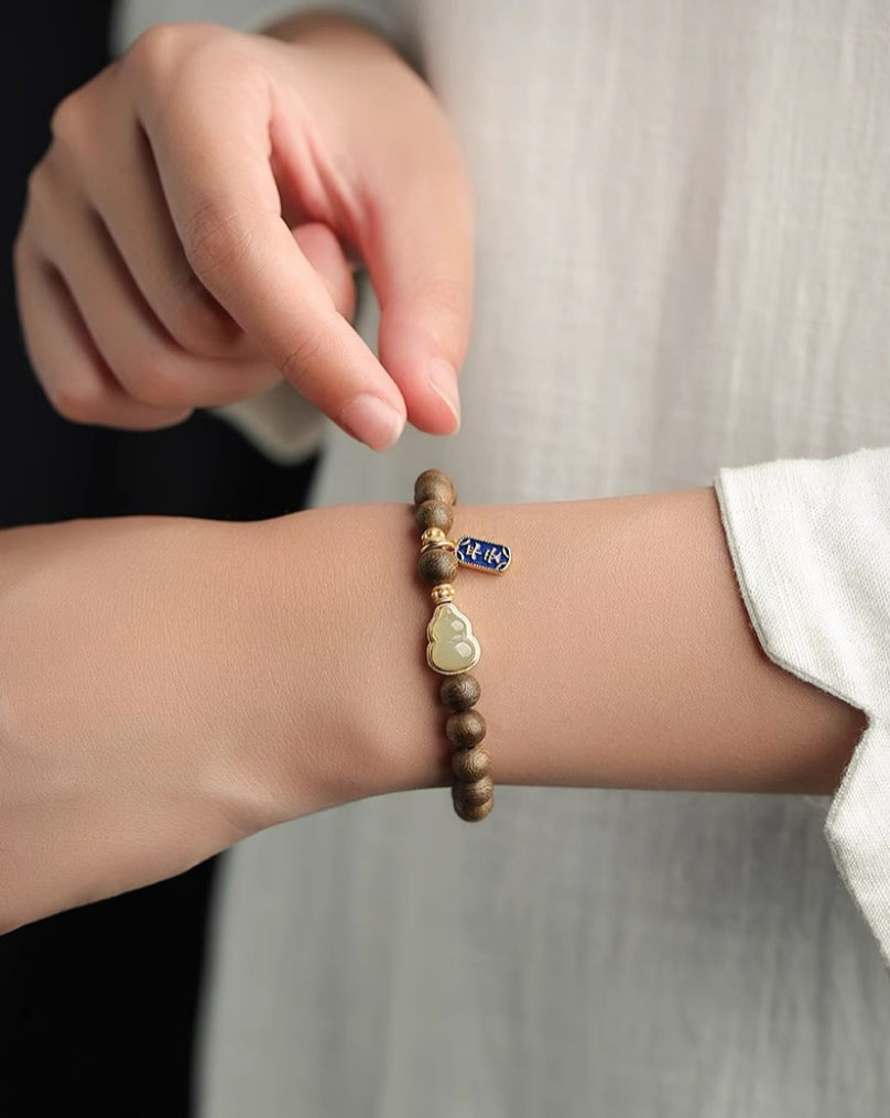 Agarwood and Hetian Jade Gourd Bracelet