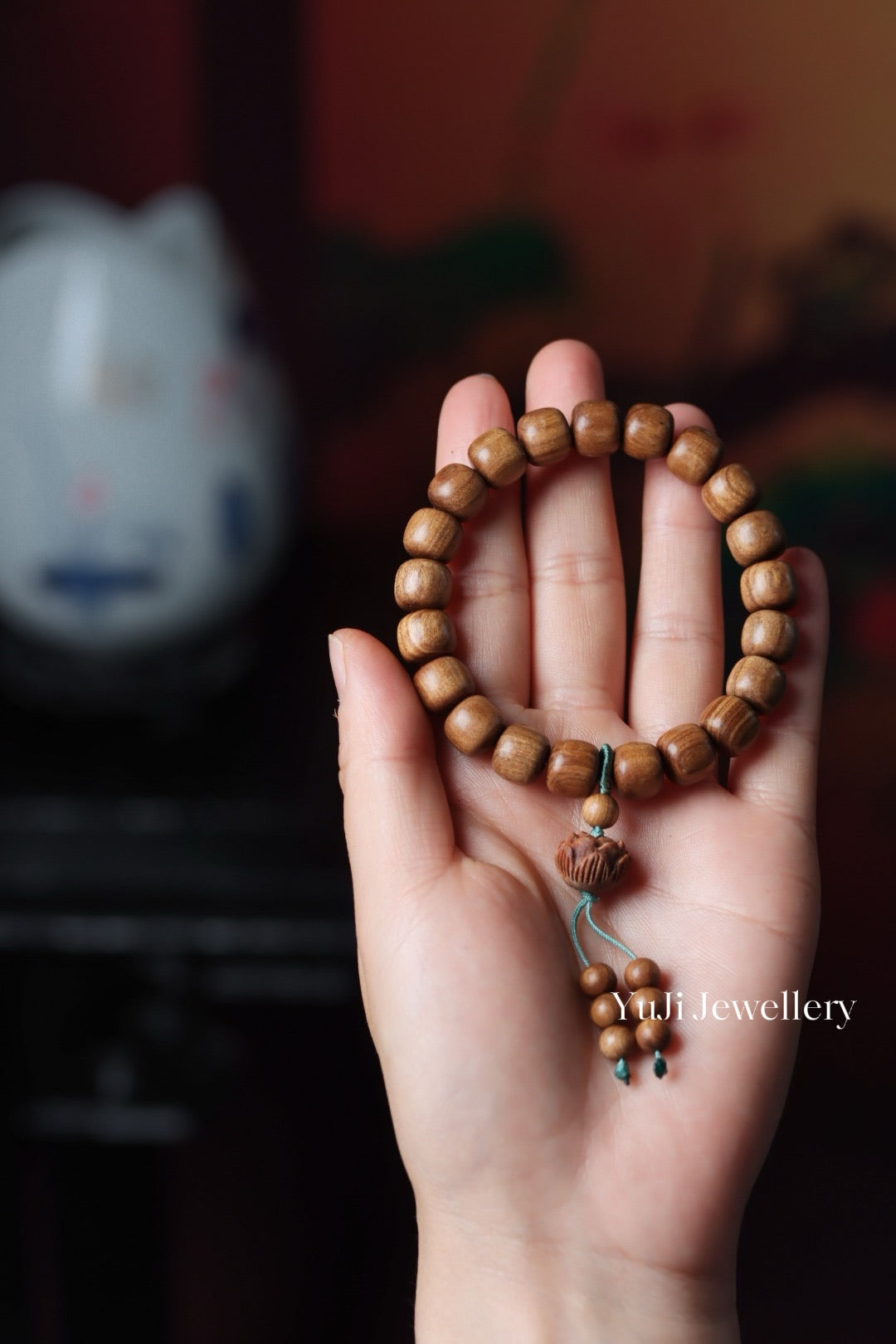 Australian Sandalwood Barrel Bead with Lotus Pendant Bracelet